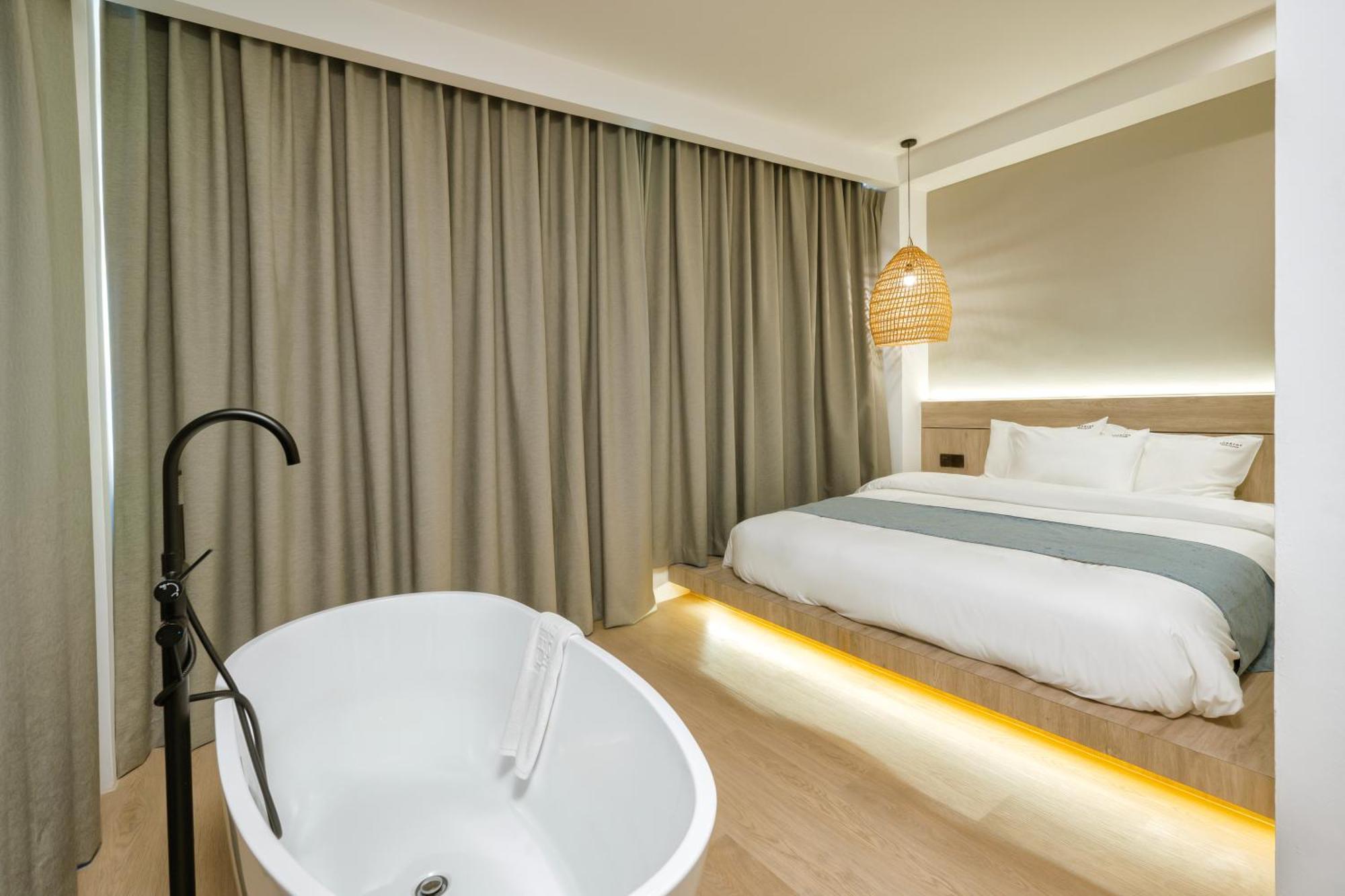 Theatre Hotel Kuching Zewnętrze zdjęcie