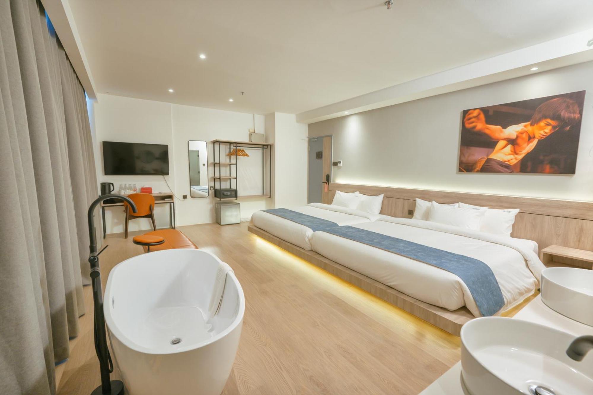 Theatre Hotel Kuching Zewnętrze zdjęcie