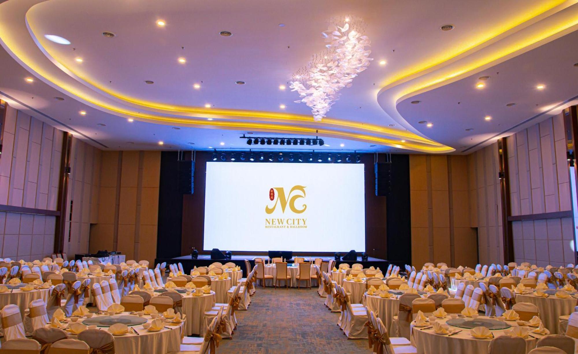 Theatre Hotel Kuching Zewnętrze zdjęcie