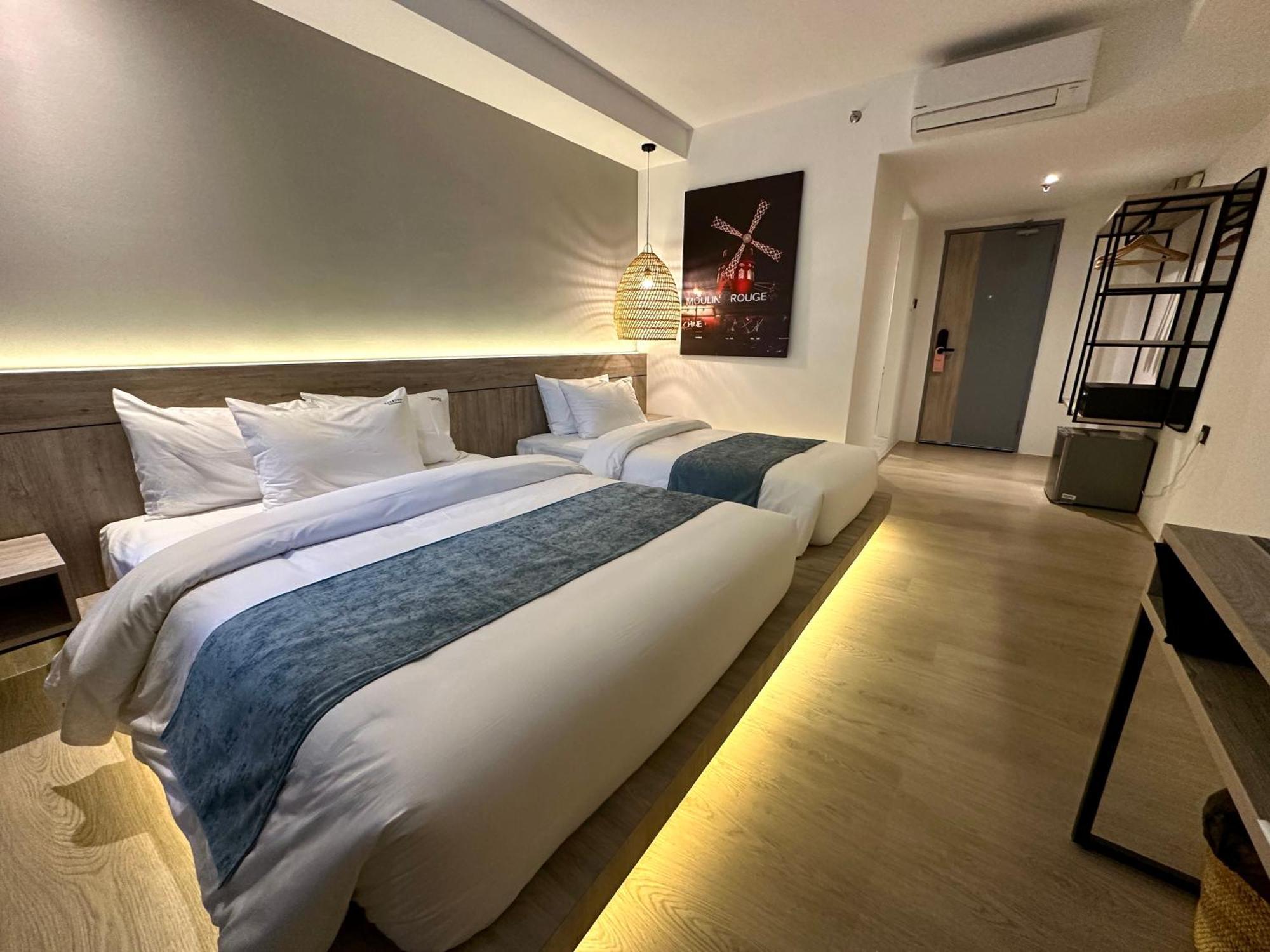 Theatre Hotel Kuching Zewnętrze zdjęcie